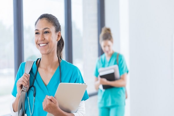 5 Best Nursing Schools in the United States for Foreigners