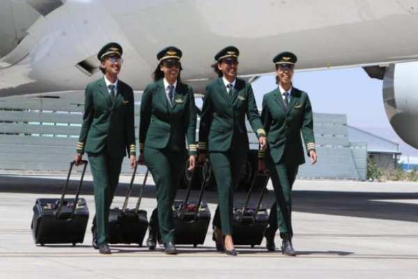 How To Become an Air Hostess in Nigeria [2024]