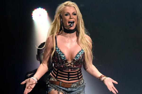 Britney Spears Biography & Net Worth, Wiki, Career, Divorce, Songs