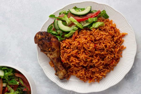 Jollof Rice: How to Prepare the Nigerian Jollof Rice